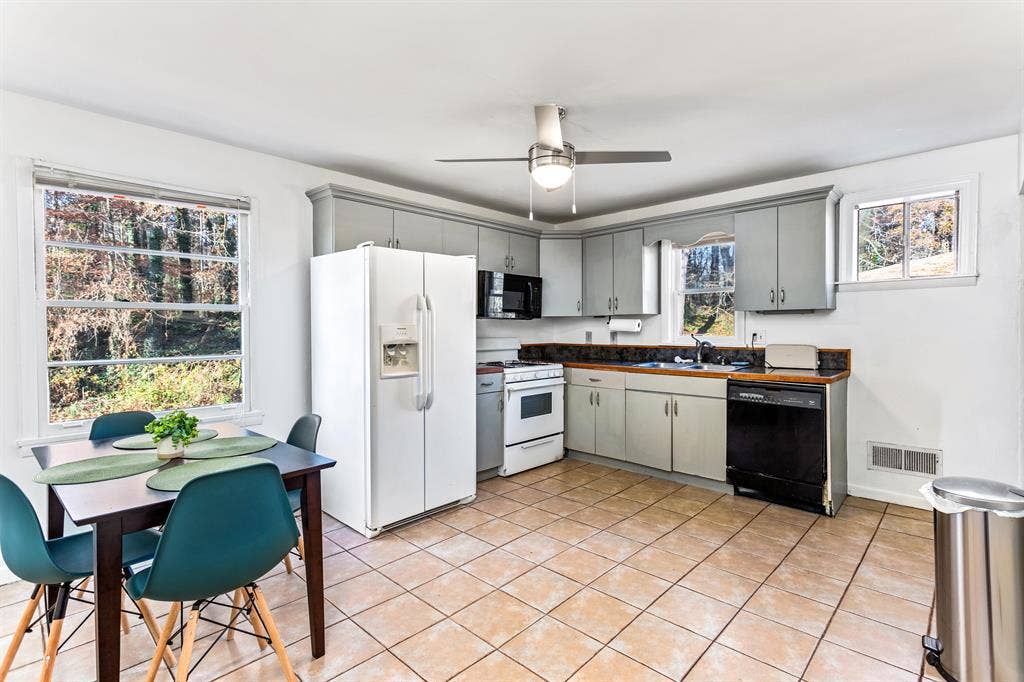 3 BR in Atlanta