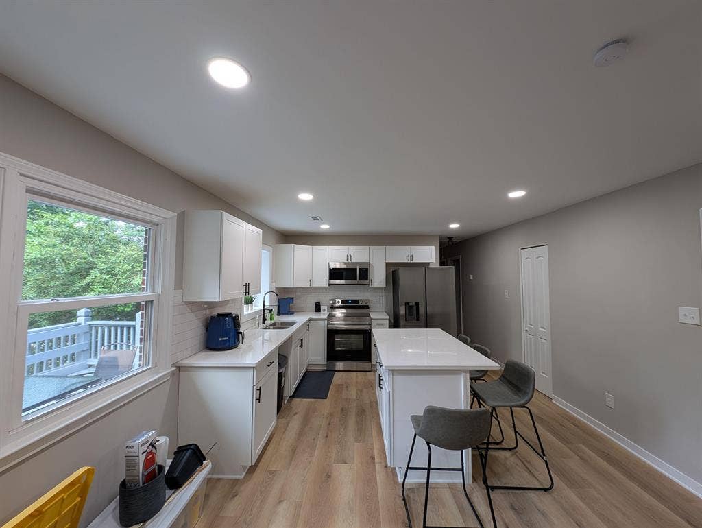7 BR in Hopewell