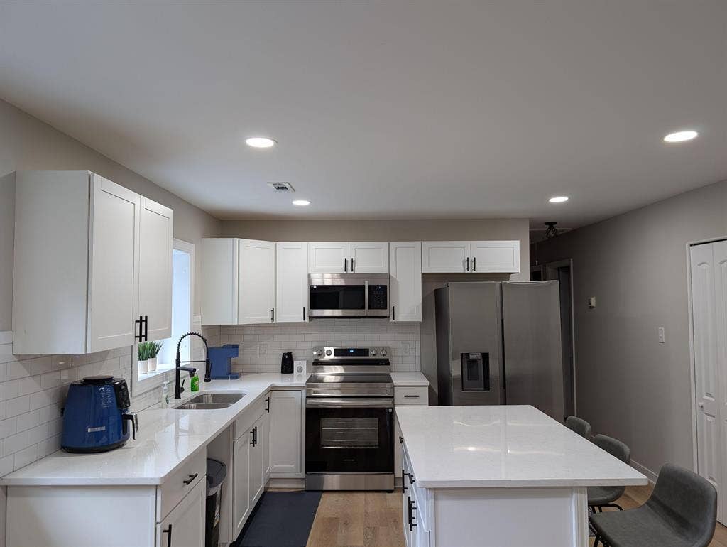 7 BR in Hopewell