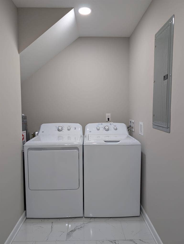 7 BR in Hopewell