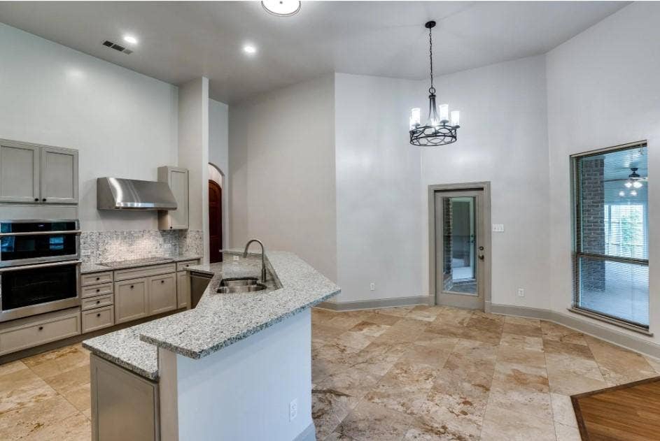 5 BR in Cedar Hill