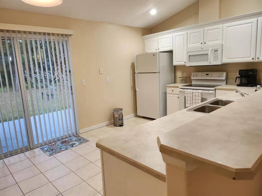 3 BR in Palm Coast