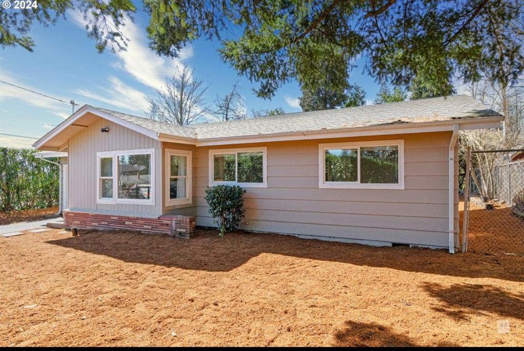 Master bedroom for rent