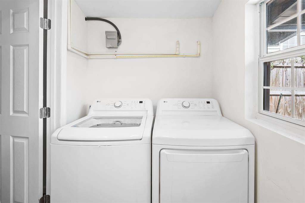 6 BR in Jacksonville