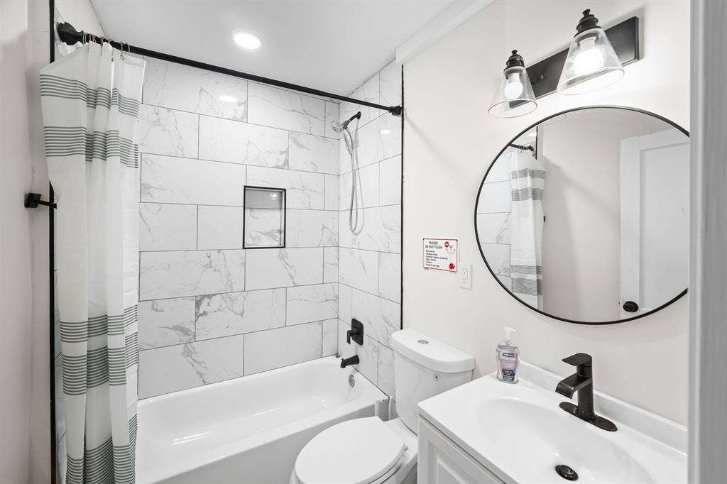 6 BR in Jacksonville