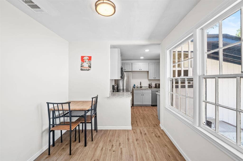 6 BR in Jacksonville