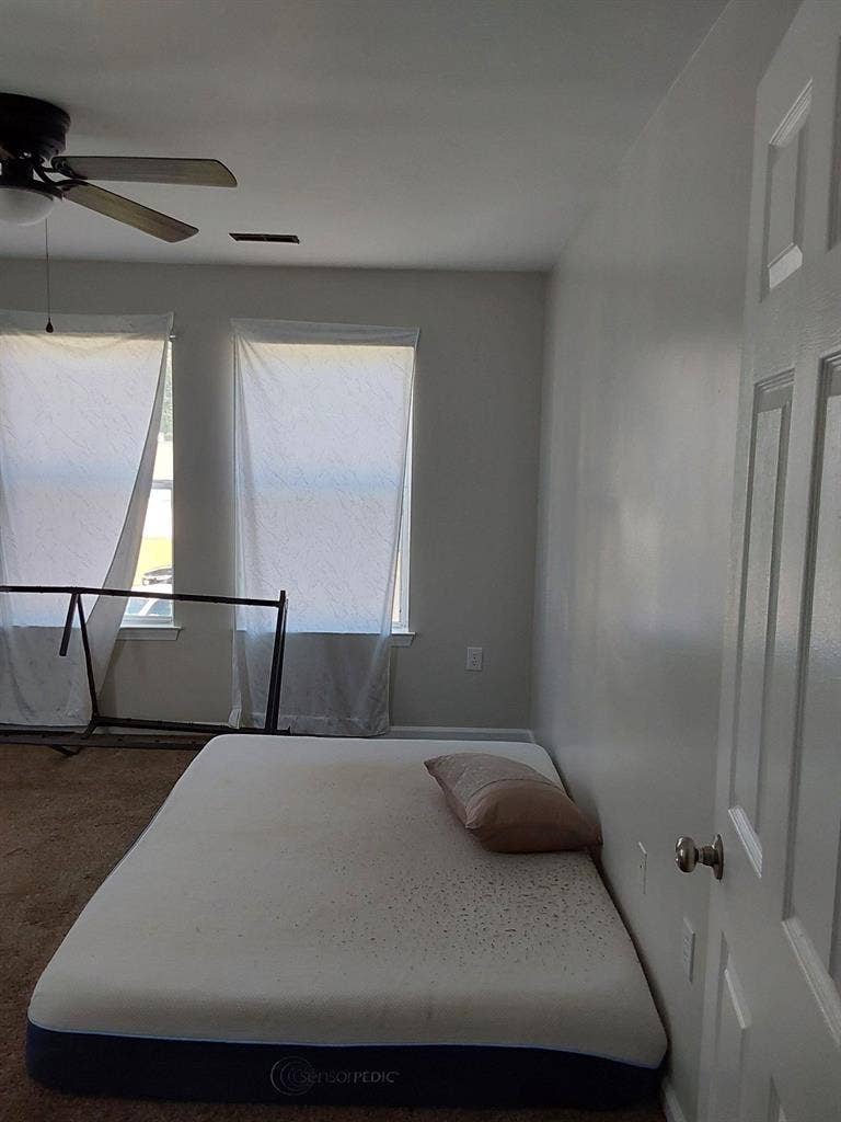 2 BR in Hampton