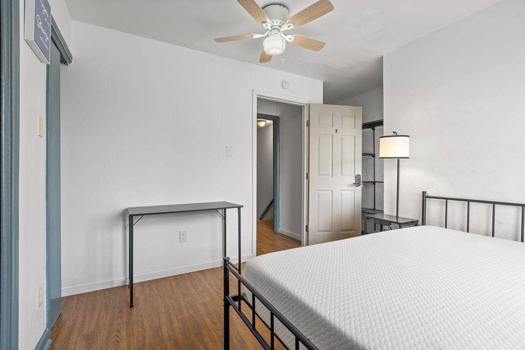 3 BR in Dallas