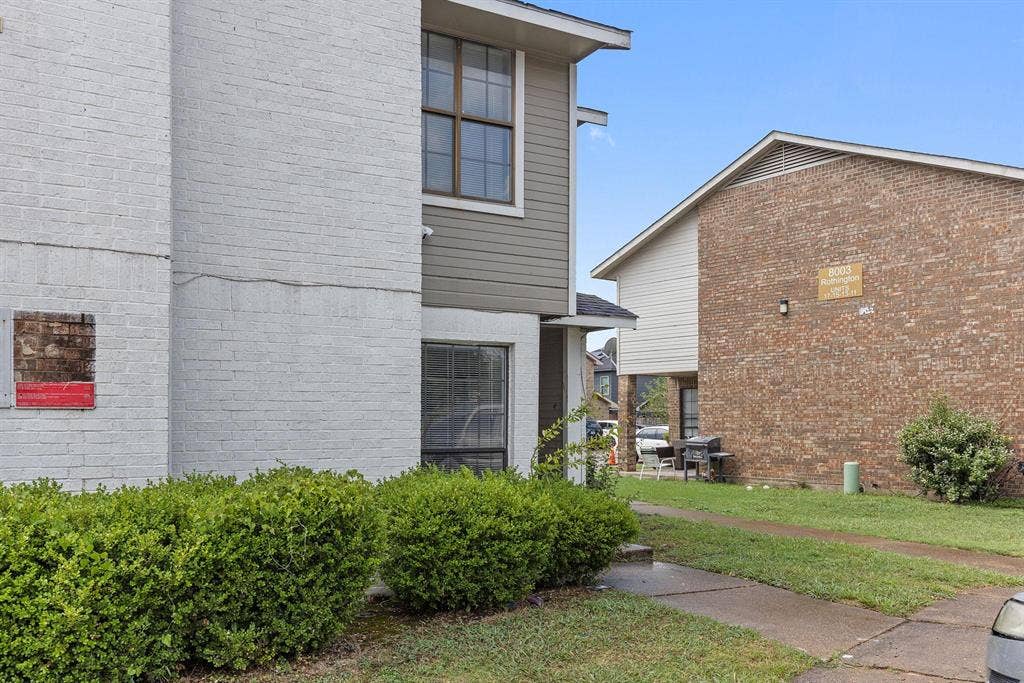 3 BR in Dallas