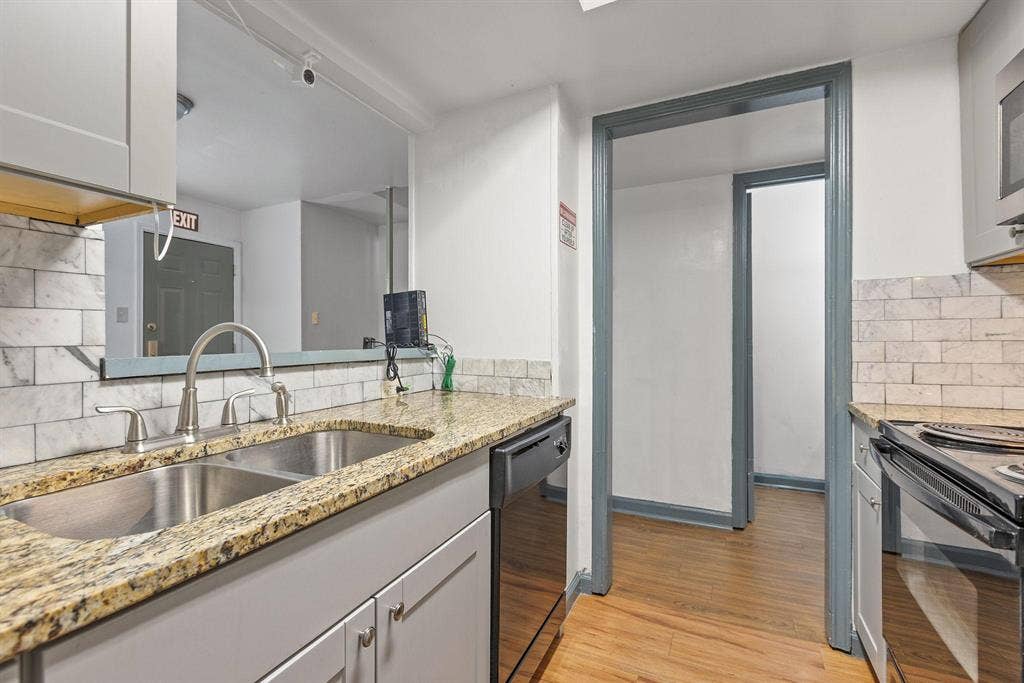 3 BR in Dallas