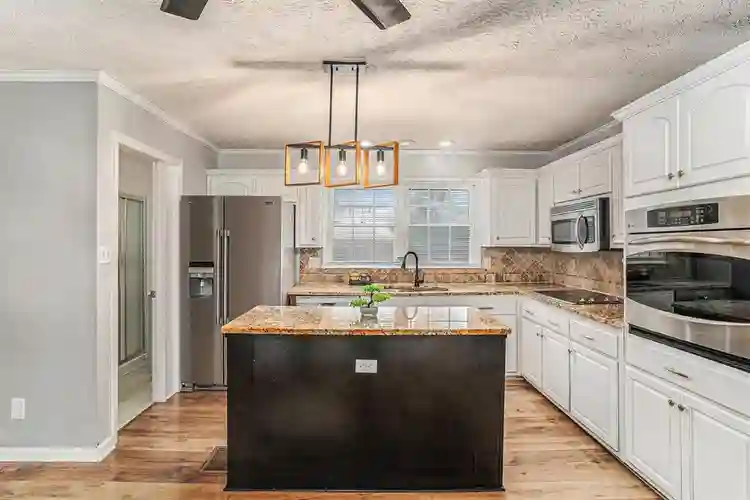 6 BR in Conyers