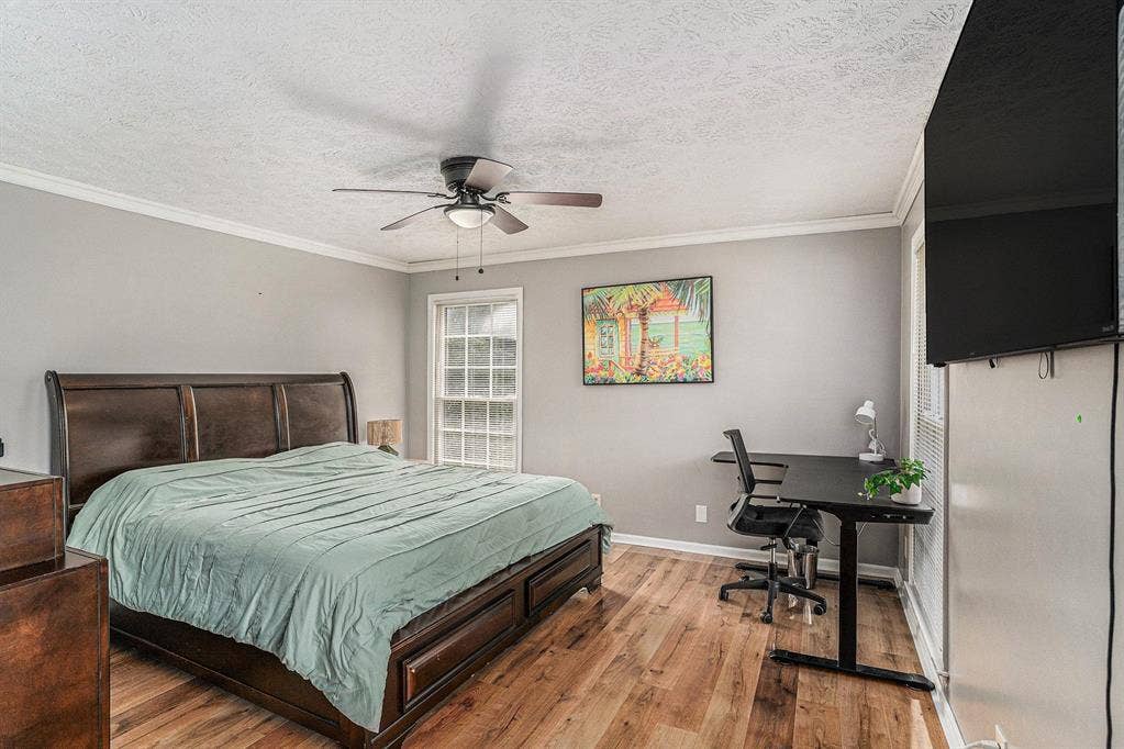 6 BR in Conyers