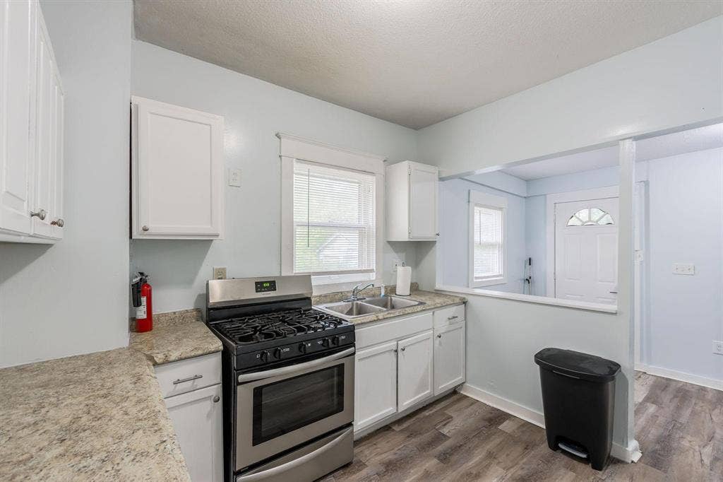 6 BR in Kansas City
