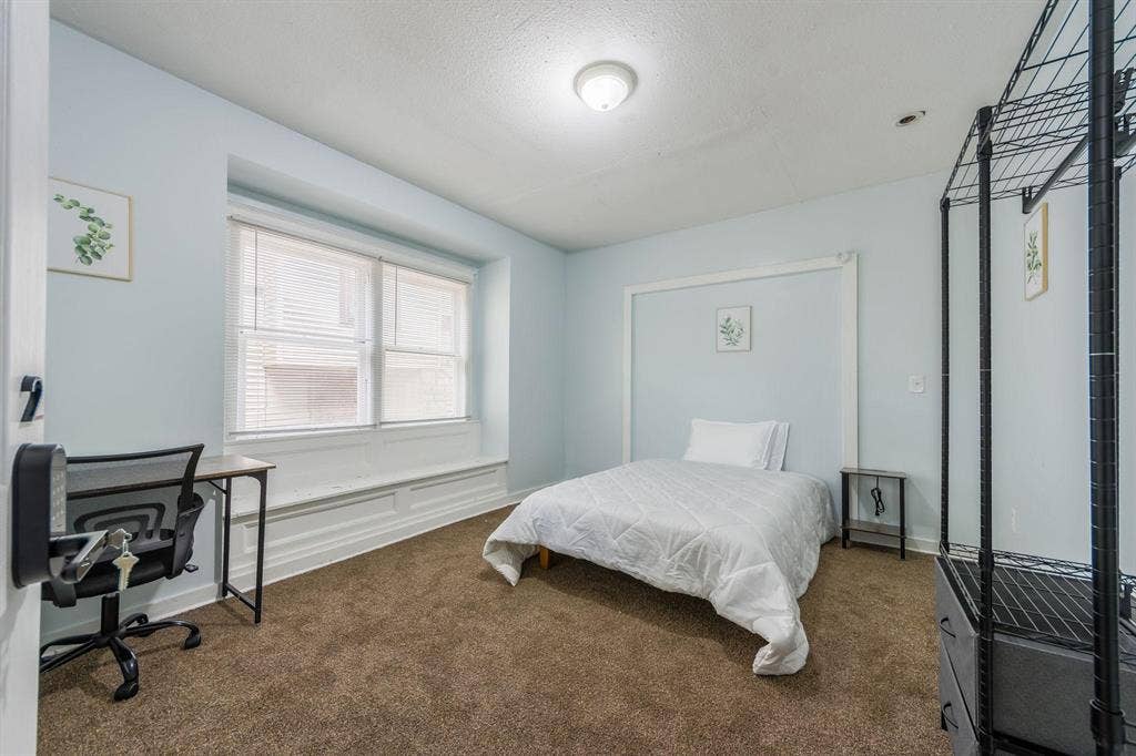 6 BR in Kansas City