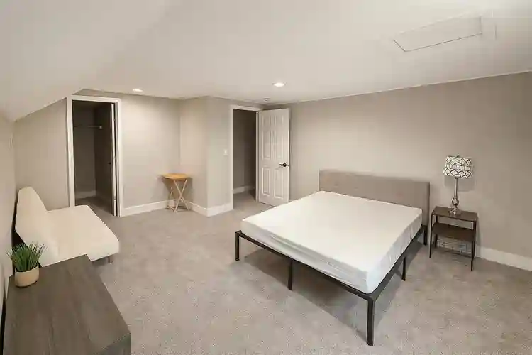 5 BR in Kansas City