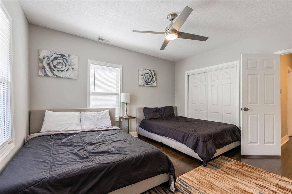 5 BR in Kansas City
