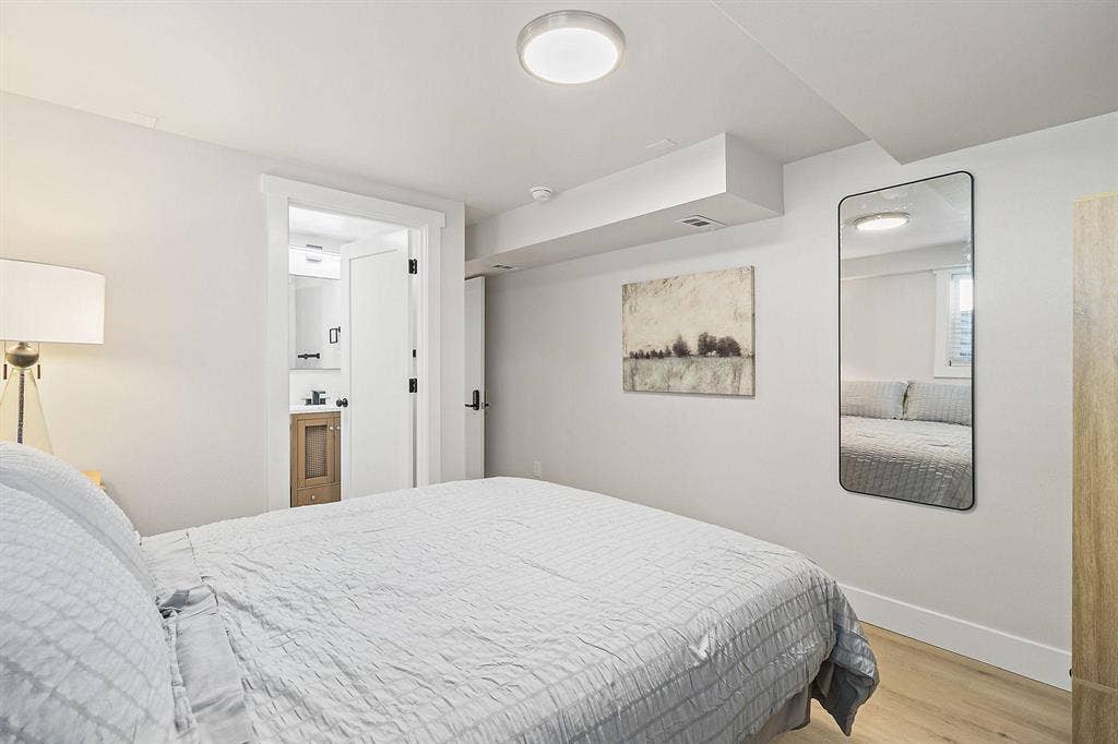 6 BR in Auburn