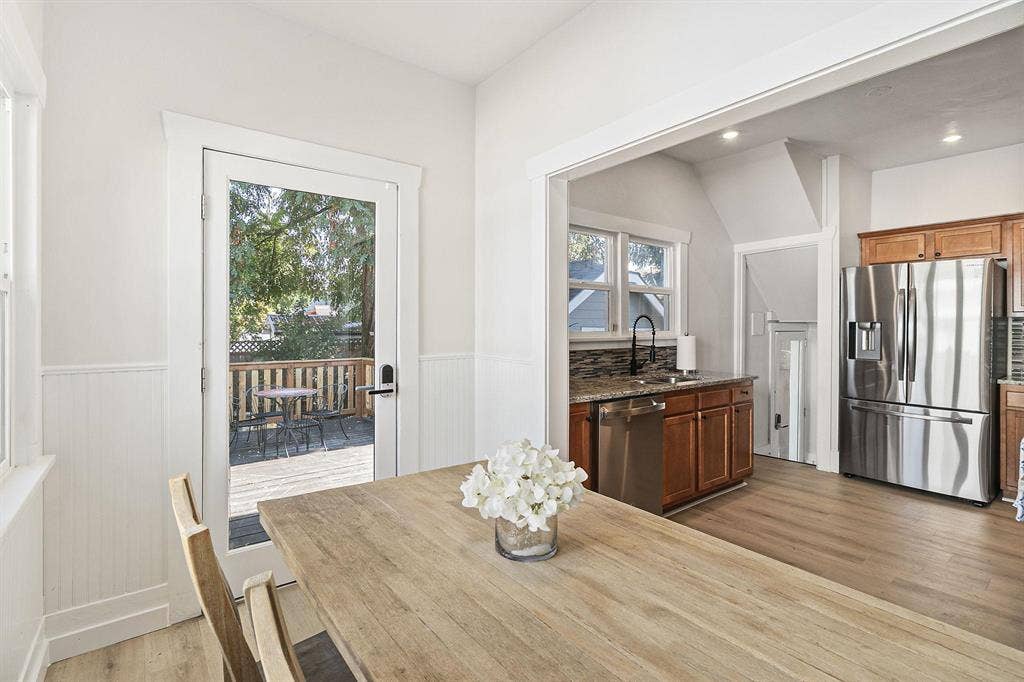 6 BR in Auburn