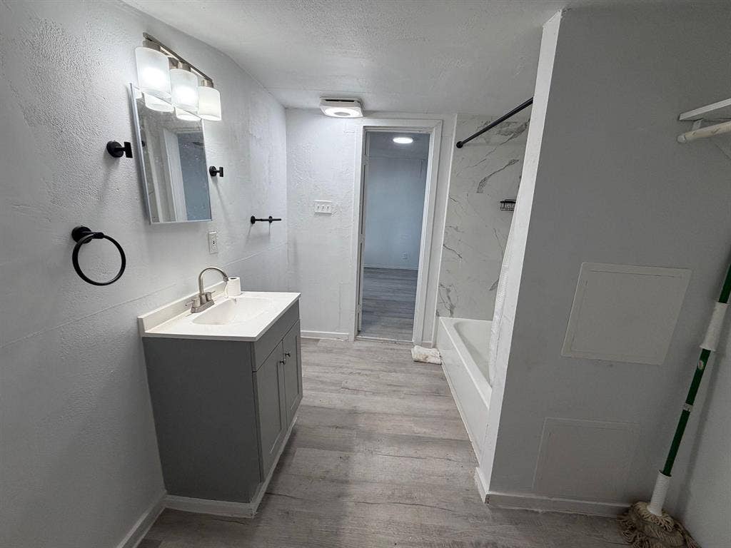 5 BR in Arlington