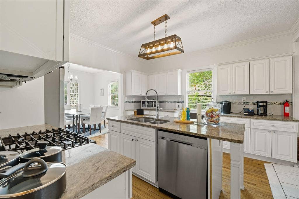 4 BR in Atlanta