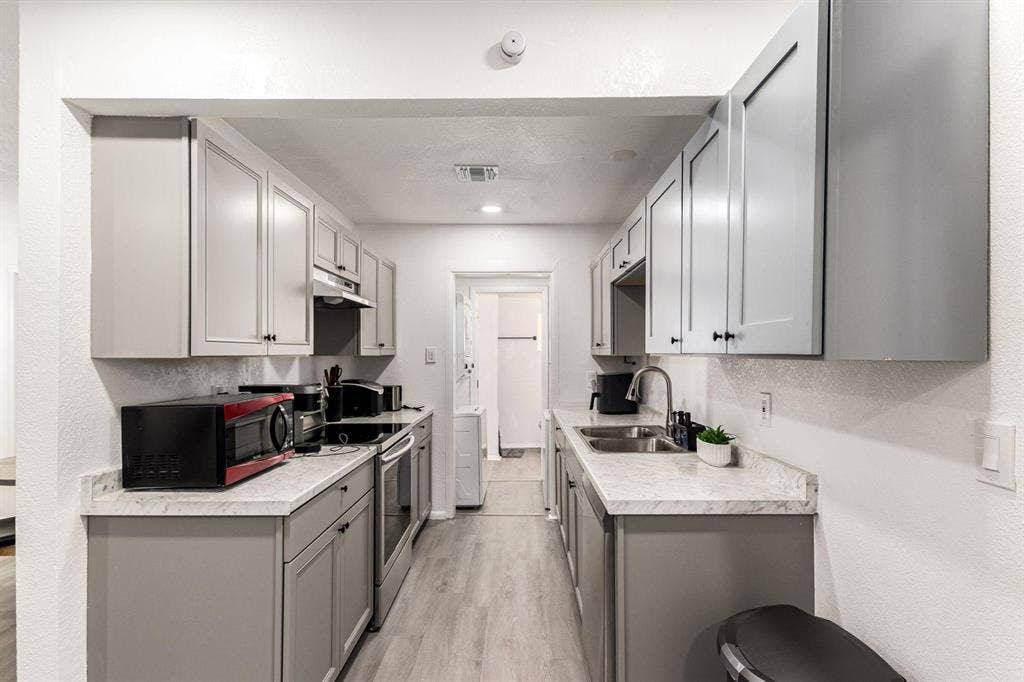 10 BR in Phoenix