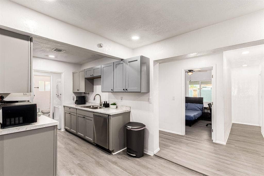 10 BR in Phoenix