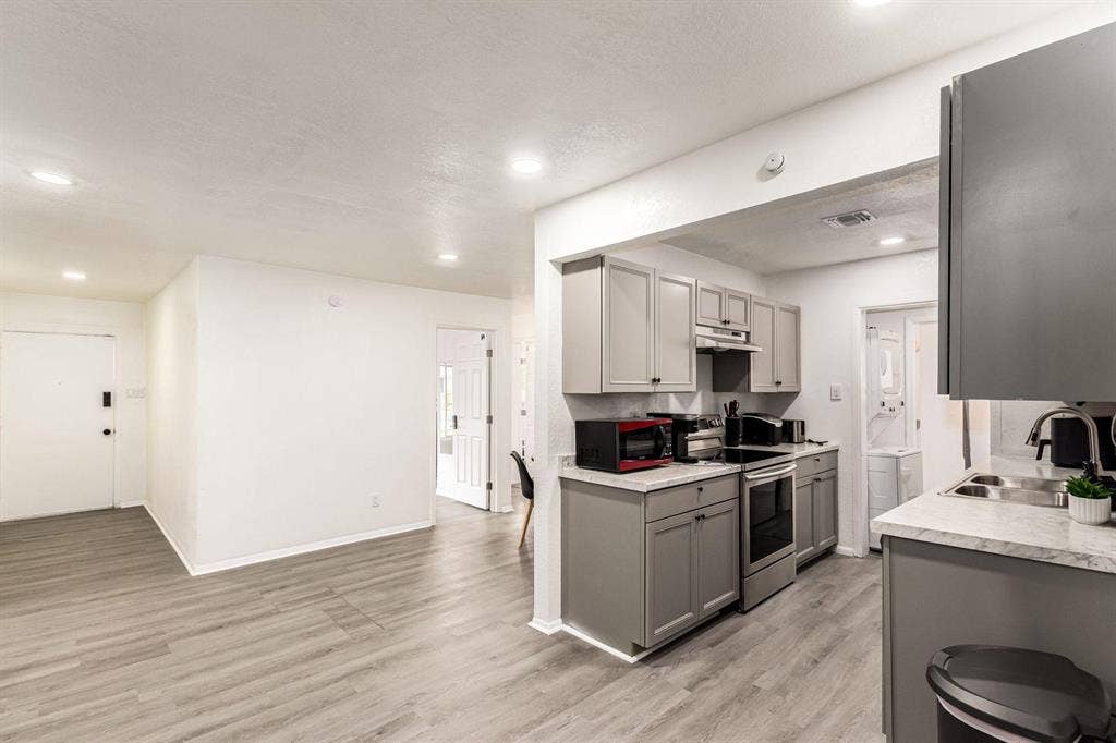 10 BR in Phoenix