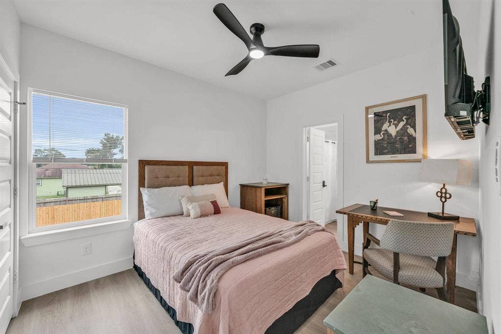 5 BR in Houston