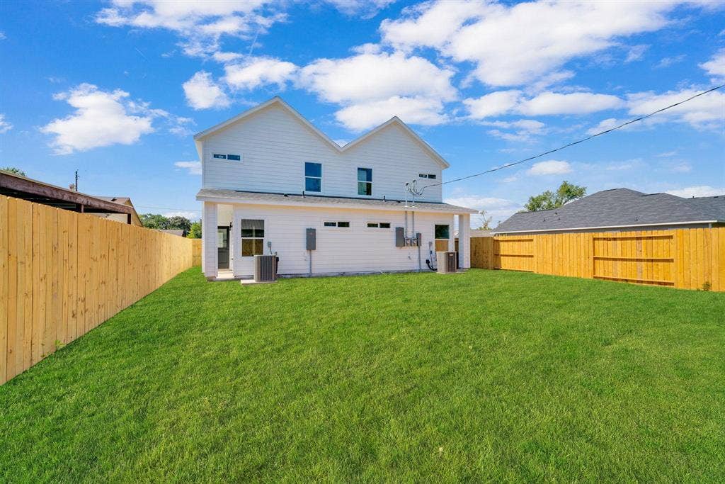 5 BR in Houston