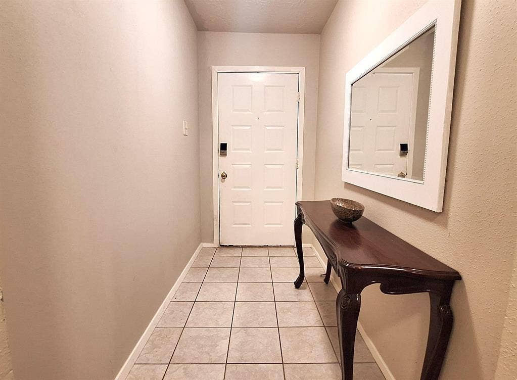 4 BR in Houston