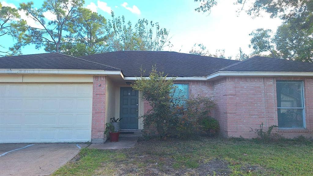 4 BR in Houston