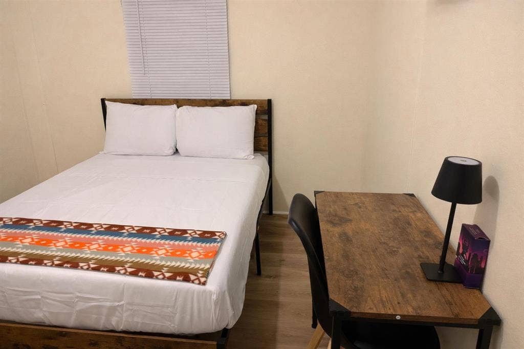 4 BR in Fayetteville
