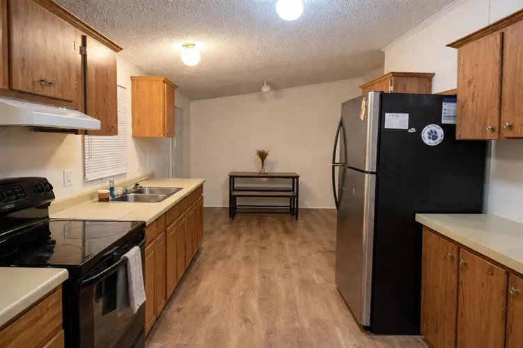 4 BR in Fayetteville