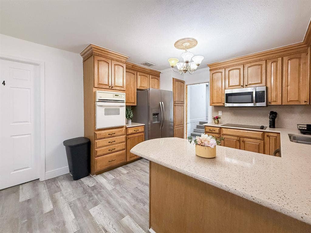 10 BR in Tampa