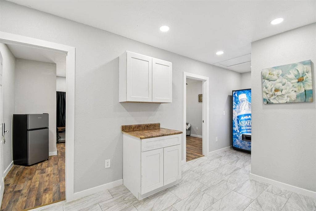 10 BR in Glendale