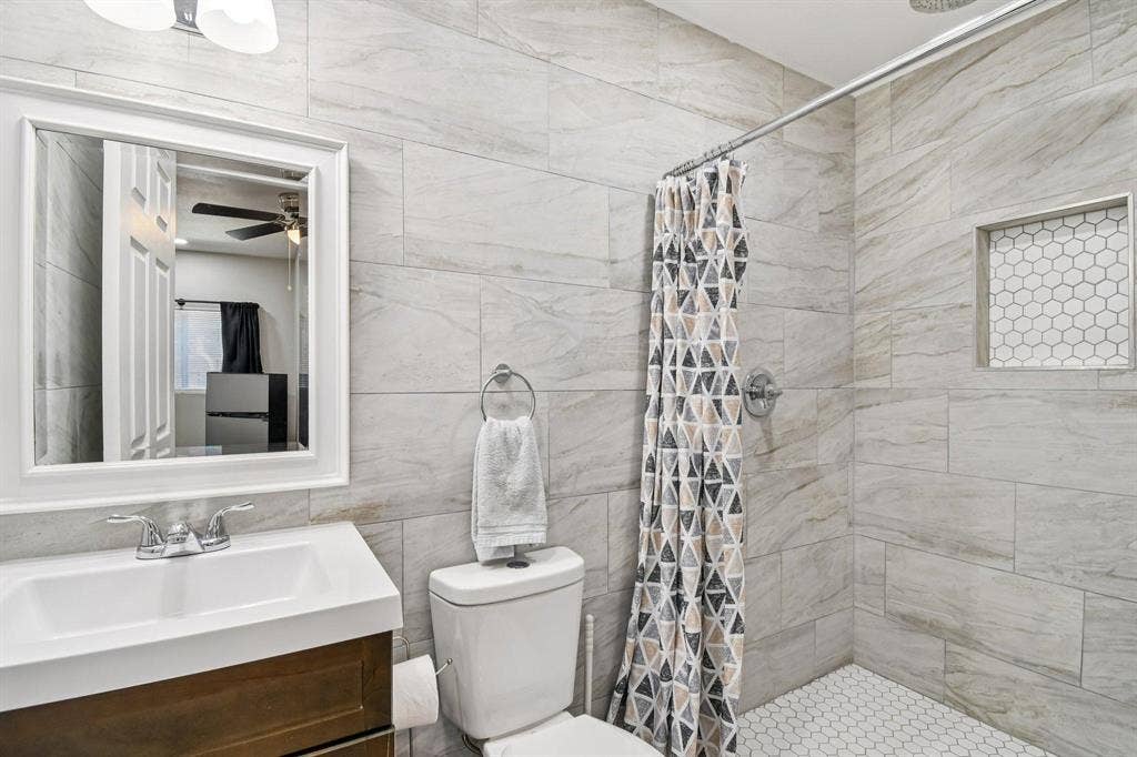 10 BR in Glendale