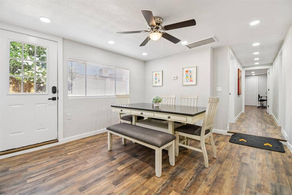 10 BR in Glendale
