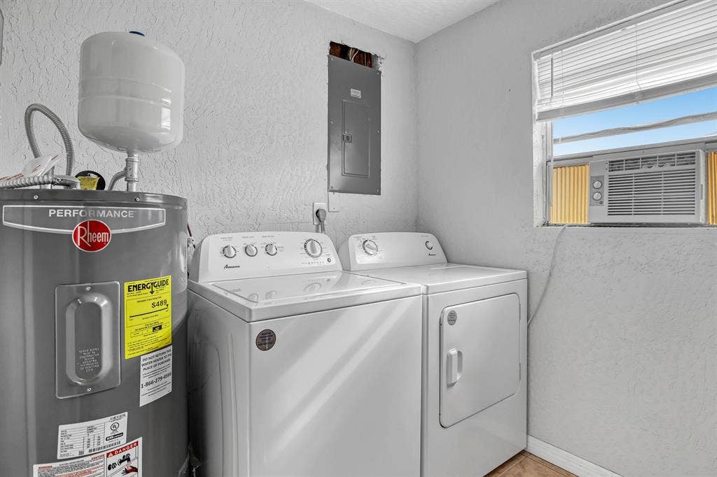 5 BR in Palm Bay