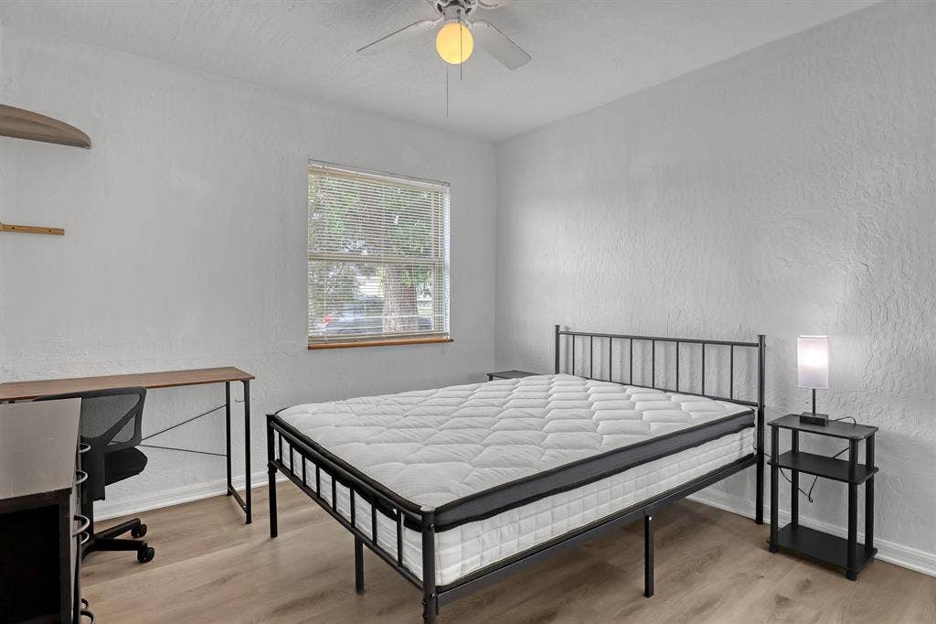 5 BR in Palm Bay