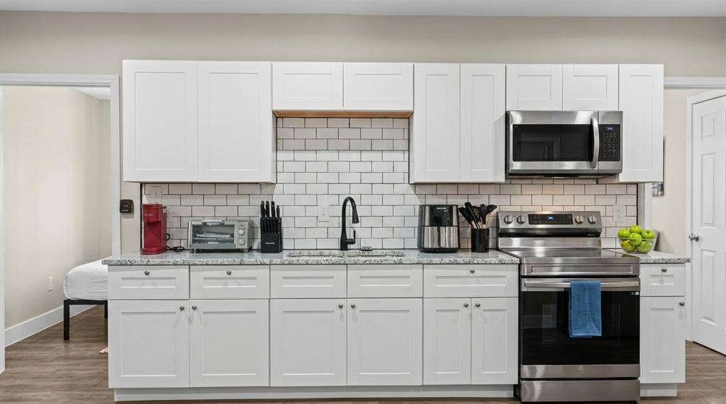 6 BR in Denton