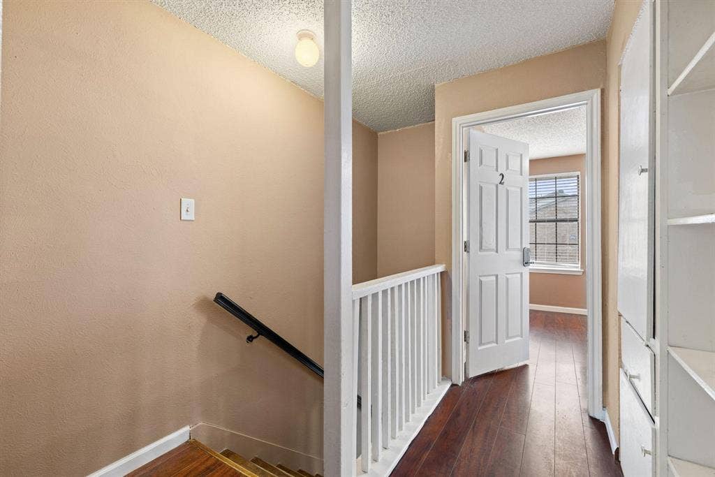 3 BR in Dallas