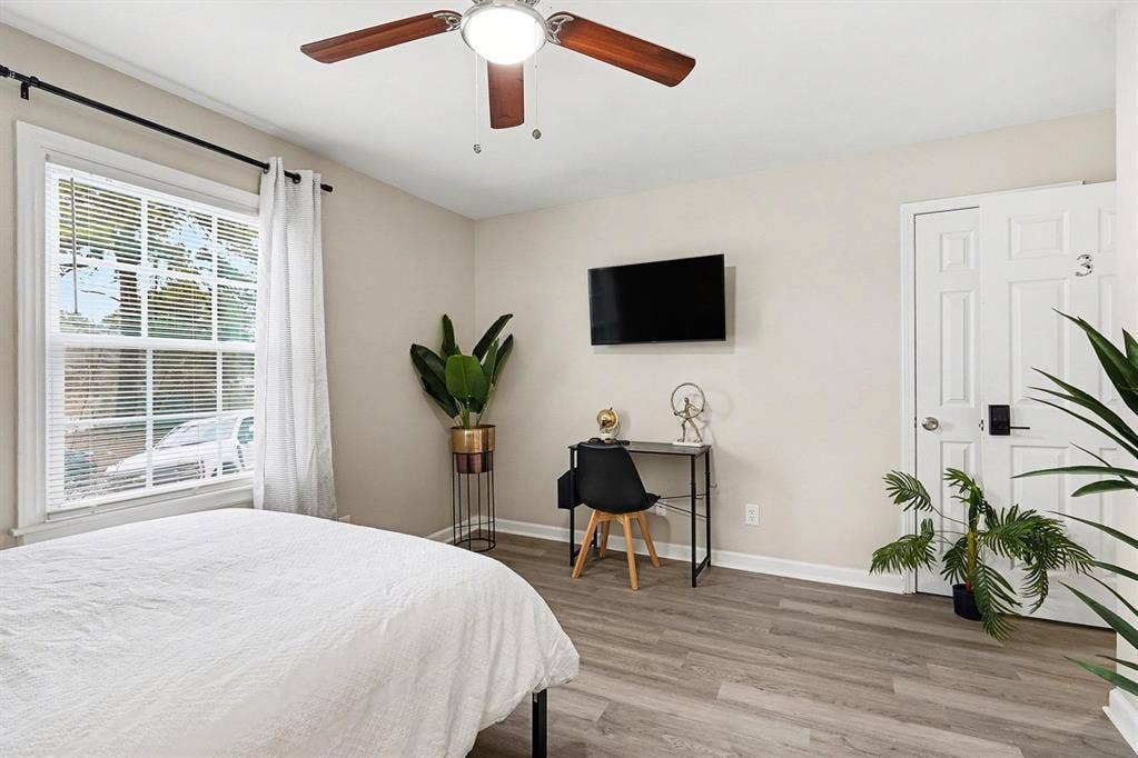3 BR in East Point