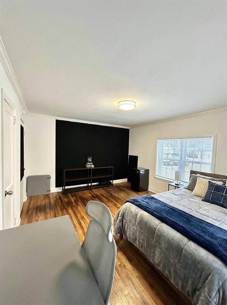 6 BR in Charlotte