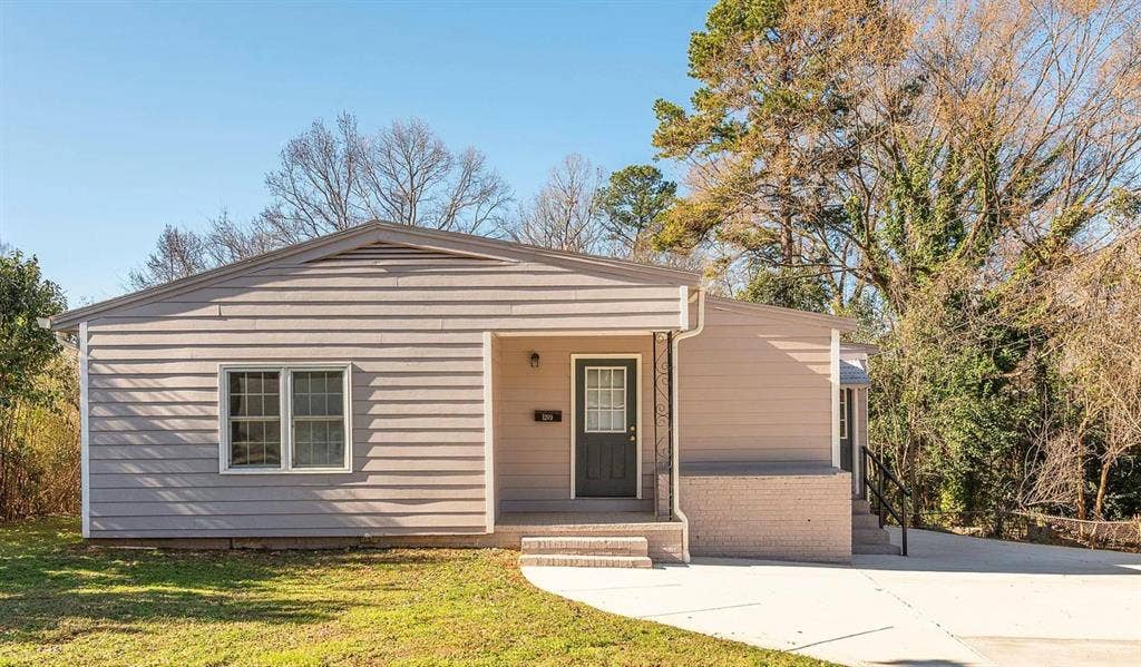 6 BR in Charlotte
