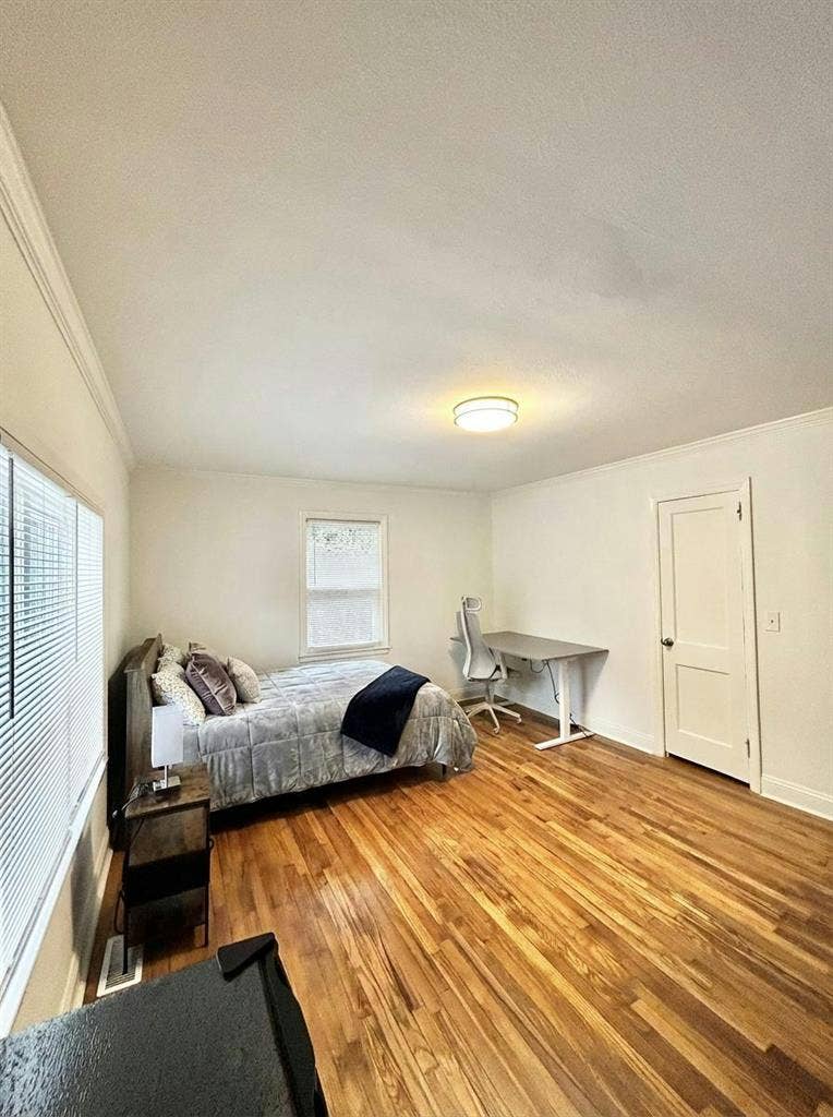 6 BR in Charlotte