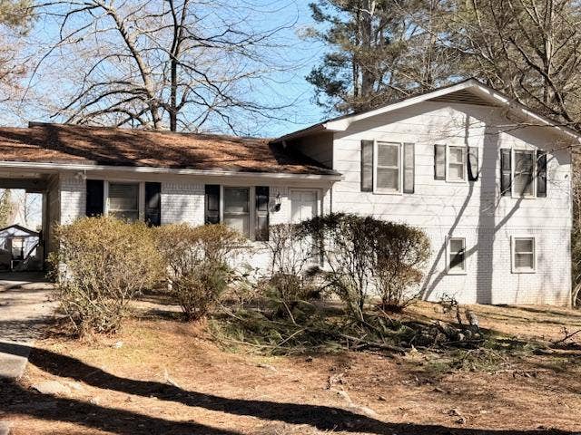 5 BR in Lawrenceville