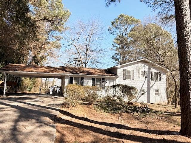 5 BR in Lawrenceville