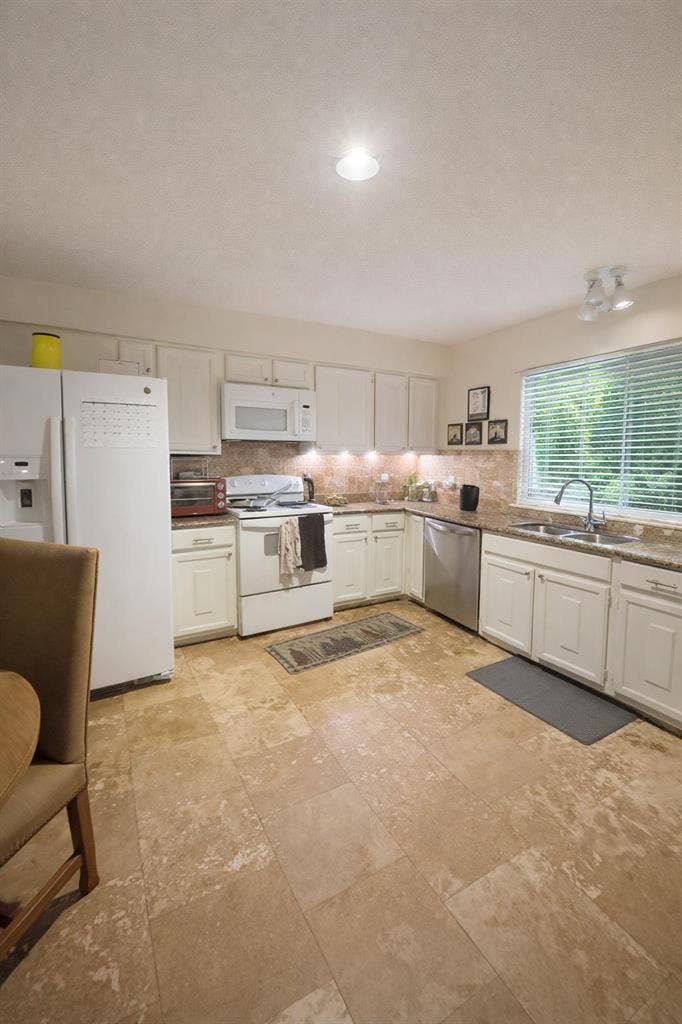 7 BR in Arlington