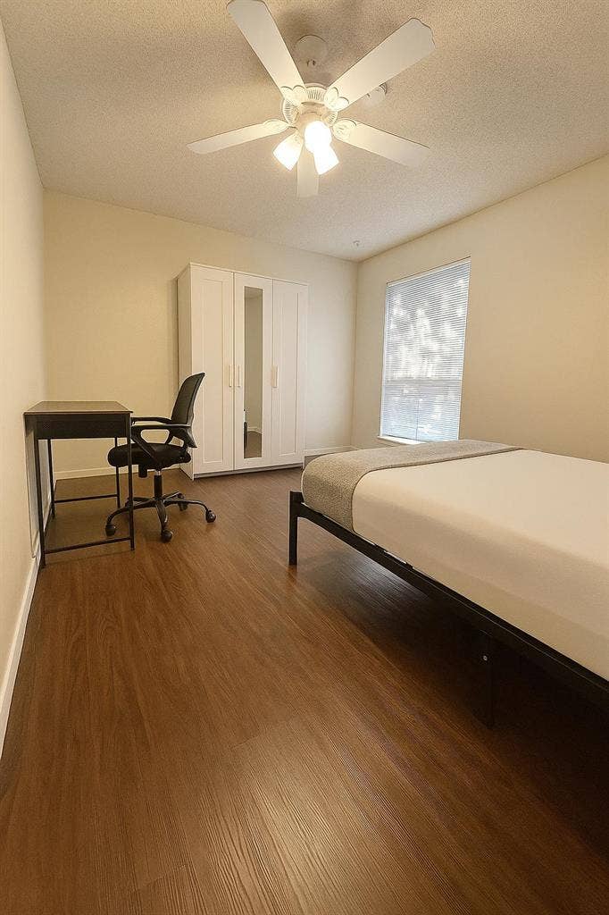 7 BR in Arlington