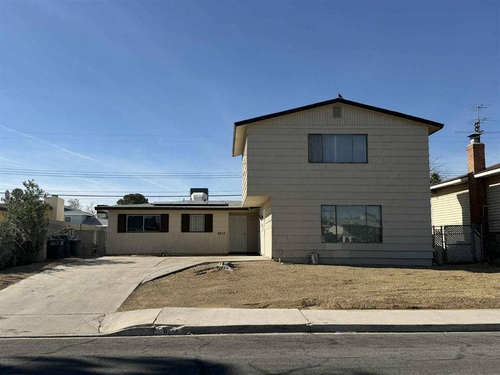 5 BR in Las Vegas
